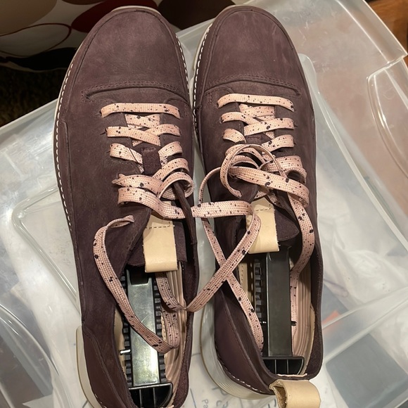 Ladies Clarks Casual Trainers Tri Spark Low Top US Size 9.5 in Purple Aubergine - Picture 1 of 6